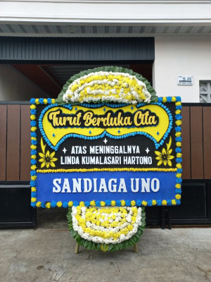 Papan Bunga Duka di Wadaslintang